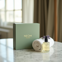 Neom 'Scent to De-Stress' Luxury Travel Kit